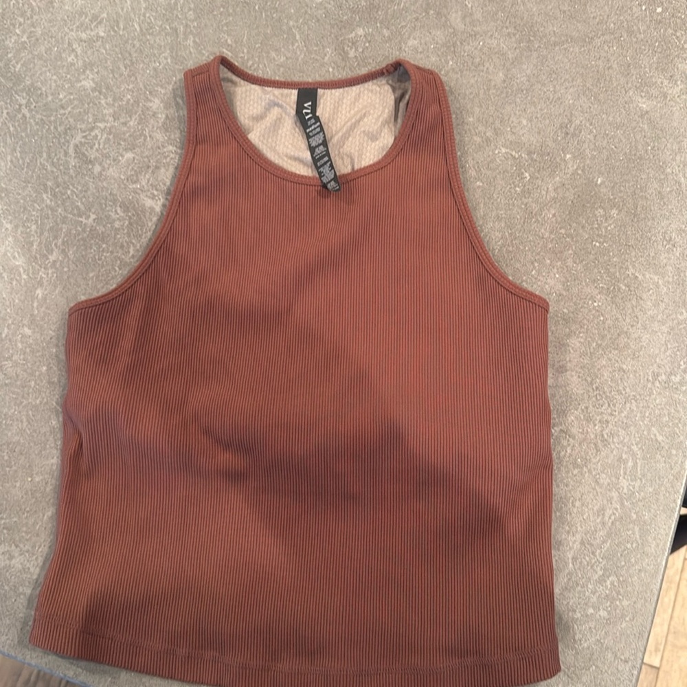 Vuori tank with built in bra